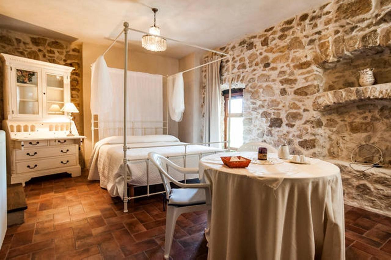 B&B Milleunapietra Romantic Guest House Ausonia Exterior photo